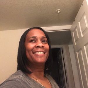 Meet your Posher, Renee